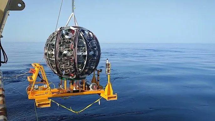KM3NeT在3400米深处部署超过16000个增材制造部件，检验HP 3D打印技术在极端水下环境的长期可靠性
