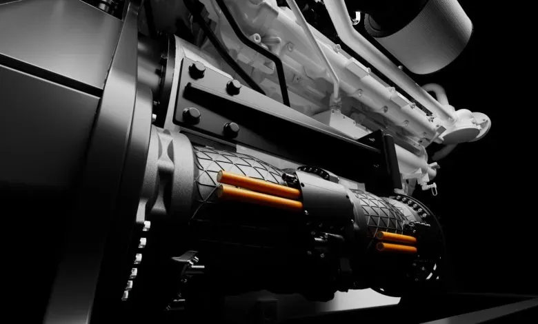 H3X运用增材制造技术打造模块化发电系统，长度较传统机组缩短约2.7米，可集成于标准集装箱。其高压直流输出设计，转换效率达99%，适配船舶及移动数据中心等对空间与效率要求严苛的直流应用场景。