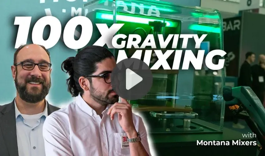在RAPID + TCT 2026展会上，Montana Mixers展示了其VROM（垂直共振振荡混合）技术，强调了材料制备在增材制造中的关键作用。该系统利用60Hz、高重力加速度的振荡，通过压力波实现粉末、液体和浆料的无叶片均匀混合。它解决了颗粒偏析等问题，并提高了从LPBF用金属粉末到聚合物共混物和可印刷油墨等多种材料的均匀性。该技术可通过MixOS™软件平台从研发扩展到生产应用，将材料处理定位为实现优质增材制造效果的基础步骤。