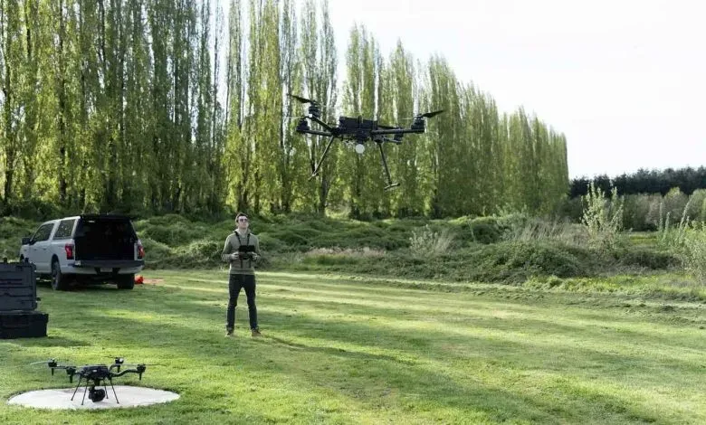 Freefly Systems借助Formlabs的SLS 3D打印（Fuse系列）快速迭代无人机原型、工装及最终零件，以Nylon 12材料实现复杂结构如天线桅杆、FPV支架等，显著提升研发效率与供应链灵活性，服务于《沙丘》等大片航拍及工业应用。