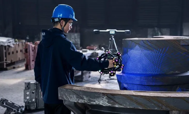 先临三维发布FreeScan Trak ProW+升级版，针对大型工件测量优化追踪覆盖，减少反复移站。无标记点采集达每秒760万点，三种激光模式兼顾高速与精细，配合VPG视频摄影测量简化准备，支持无线探针及多机协同，提升大尺寸检测效率。