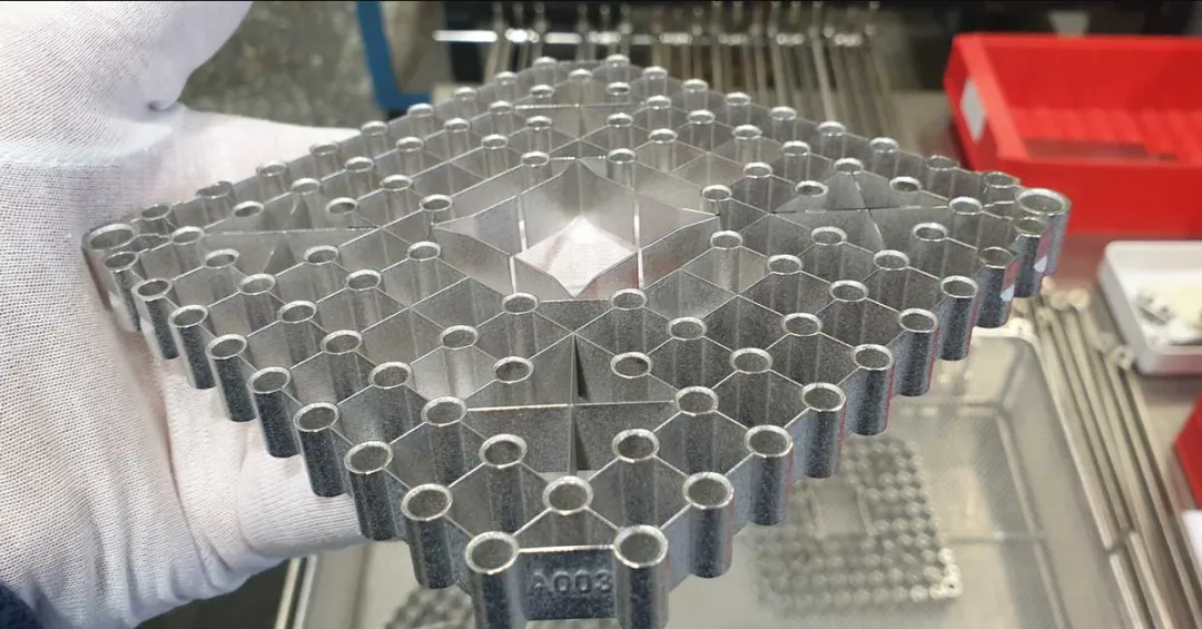 68e774b39948d.jpg