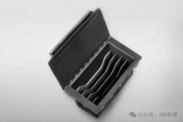 6a50cee40011c.webp