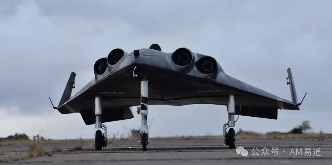 德国POLARIS的MIRA II验证机完成AS-1气尖火箭引擎飞行点火测试。本文梳理其渐进验证路线与可重复使用太空飞机愿景；具体3D打印内部结构尚未公开，冷却通道等属于作者推测，远期载荷和成本目标仍待验证。
